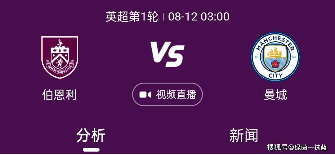 谁知;大牌的企鹅们超难配合，赵又廷只好一遍遍悄悄爬过去，步步为营，雪地匍匐多次才完成了这场高难度;企鹅步表演